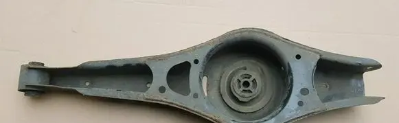 Audi Q3 8U Rear upper control arm/wishbone 1K0505371