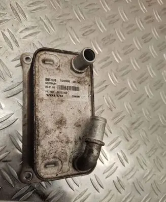 Engine oil radiator