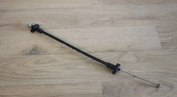 Volvo V50 Rear door cable line 993949