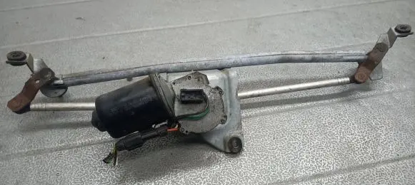 Opel Astra F Front wiper linkage 