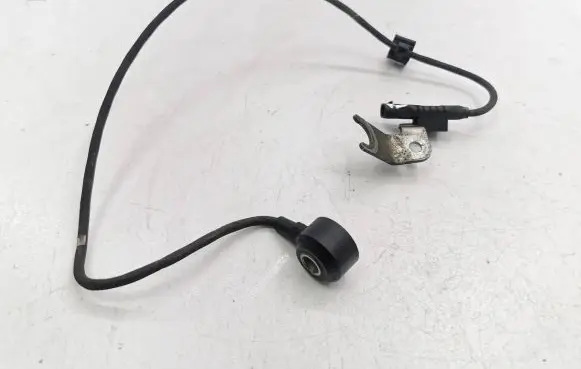 Mercedes-Benz B W245 Detonation knock sensor A0051534928