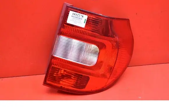 Skoda Yeti (5L) Rear/tail lights 5L0945096