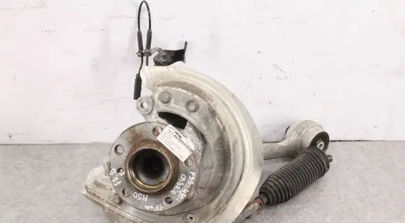 BMW 4 F32 F33 Front wheel hub spindle knuckle 6799098 31216799098 6855742