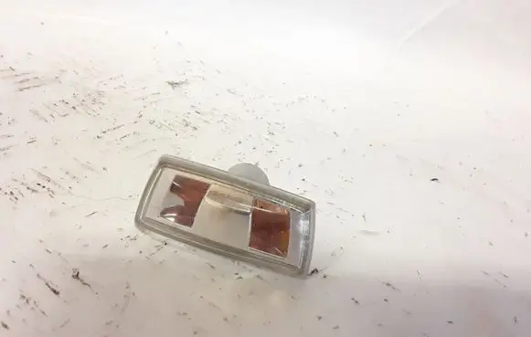 Opel Insignia A Front fender indicator light 13252455 13252456