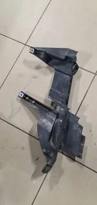 BMW X3 E83 Headlight/headlamp mounting bracket 1301073024