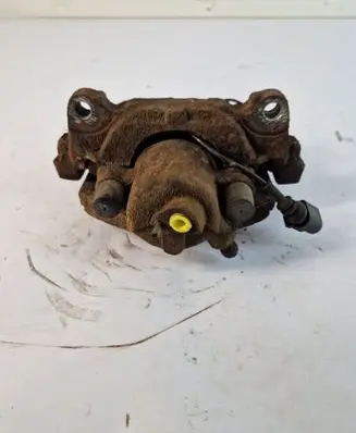 Volkswagen Touran I Front brake caliper