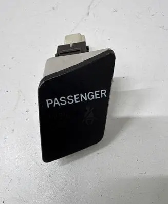 Toyota Yaris Passenger airbag on/off switch 839500D010