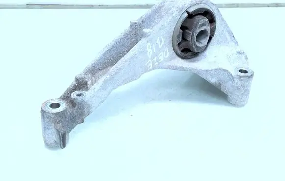 Tesla Model 3 Gearbox mount 109075450B