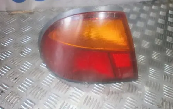 Mazda 323 Rear/tail lights 0431436r