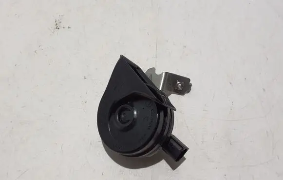 Audi A5 Horn signal 8B3951221