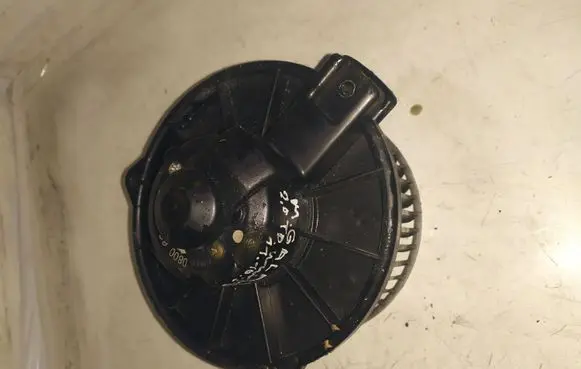 Mitsubishi Galant Heater fan/blower 1940000800