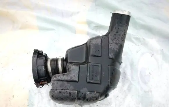 Saab 9000 CS Intake resonator 4158234