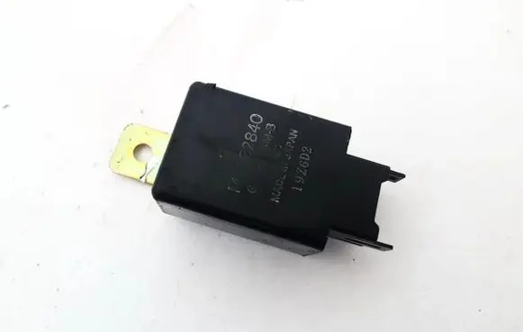Mitsubishi Galant Other control units/modules mr182840 g8d-225m-b