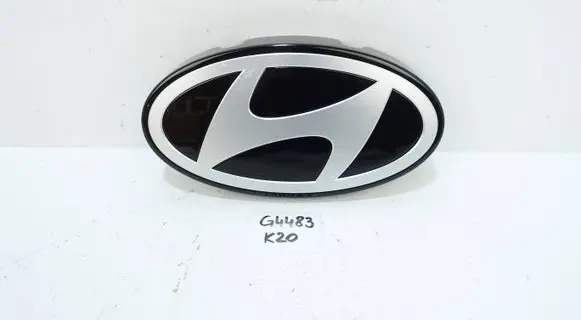 Hyundai i30 Manufacturer badge logo/emblem 86352G4900 86352G4901