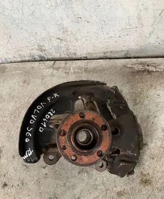 Volvo S60 Front wheel hub