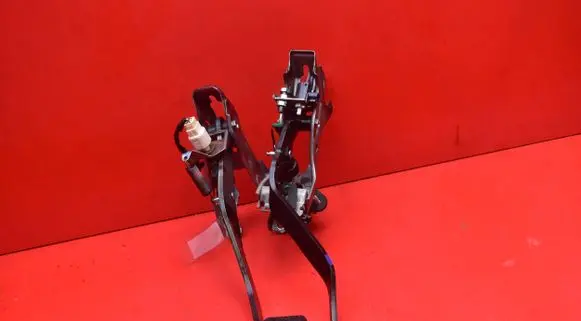 Toyota Auris E180 Accelerator throttle pedal