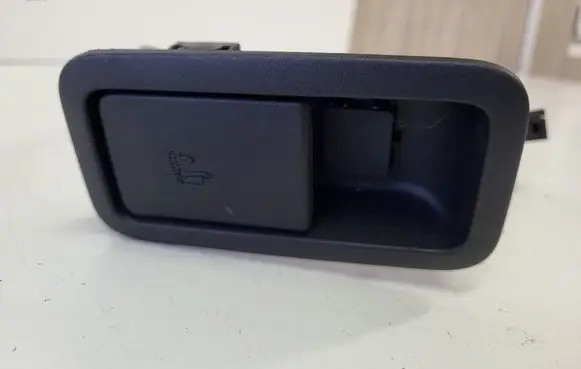 Opel Grandland X Seat control switch 9676486077