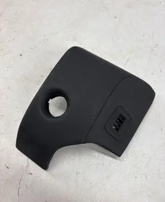 Dashboard glove box trim