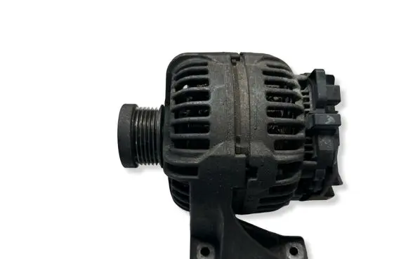 Volvo V70 Generator/alternator 30667894