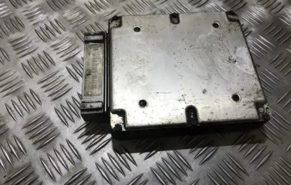 Ford Mondeo MK I Engine control unit/module 93bb12a650bc 93bb-12a650-bc