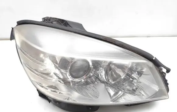 Mercedes-Benz C W204 Headlight/headlamp A2048208661