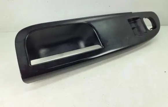 Volkswagen PASSAT B6 Front door window switch trim 3C1867171C