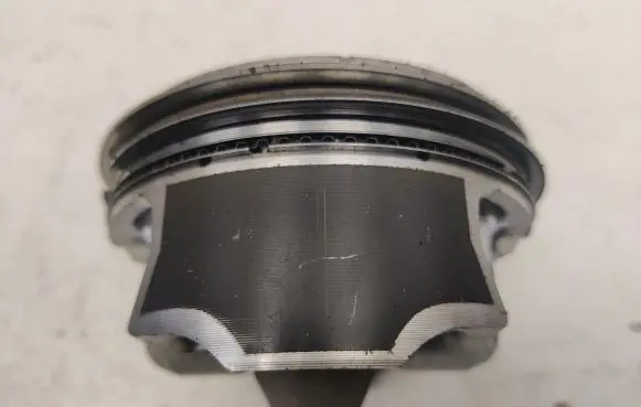 Ford Mustang V Piston with connecting rod