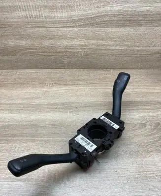 Volkswagen Golf IV Wiper turn signal indicator stalk/switch 8L0953513G 4B0953503F