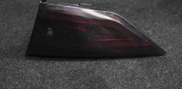 Audi A3 S3 8V Tailgate rear/tail lights 8V5945094C