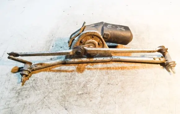 BMW 3 E36 Front wiper linkage 8363513