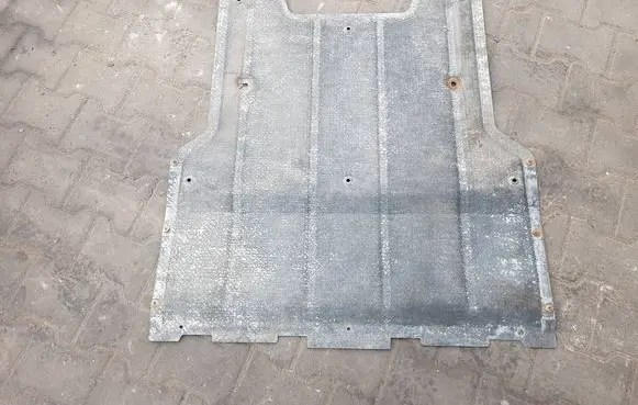Audi Q3 8U Engine splash shield/under tray 8U0863821XAUTOP 8U0863821