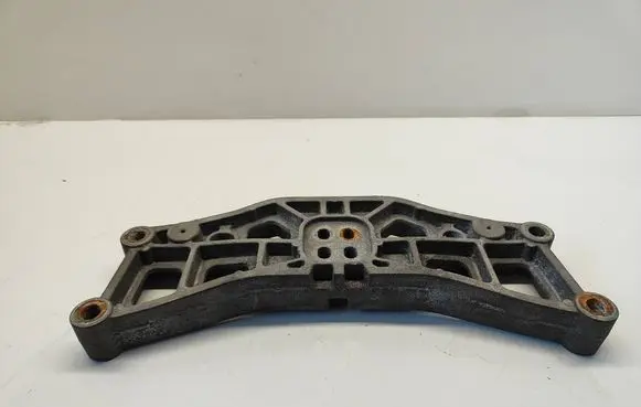 Dodge Challenger Gearbox mounting bracket