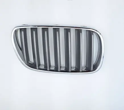 BMW X3 E83 Front bumper upper radiator grill 3420088 51113420088