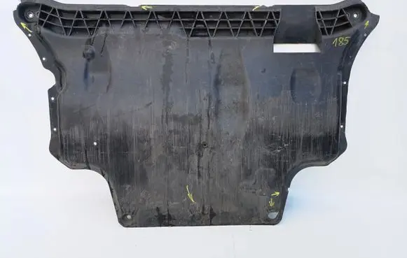 Volkswagen Arteon Engine splash shield/under tray 3Q0825901A