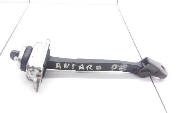 Opel Antara Front door check strap stopper 7L14