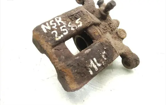 Nissan X-Trail T31 Rear brake caliper