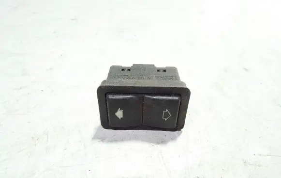 BMW 5 E39 Electric window control switch 8368974