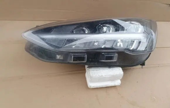 Ford Focus Headlight/headlamp MX7B13E015EB