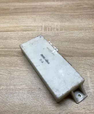 Infiniti G35 Seat control module 28566AM600