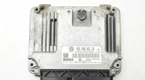 Volkswagen PASSAT B6 Engine control unit/module 03G906021LR