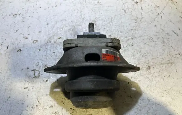Land Rover Range Rover Sport L320 Engine mount bracket KKB500441G