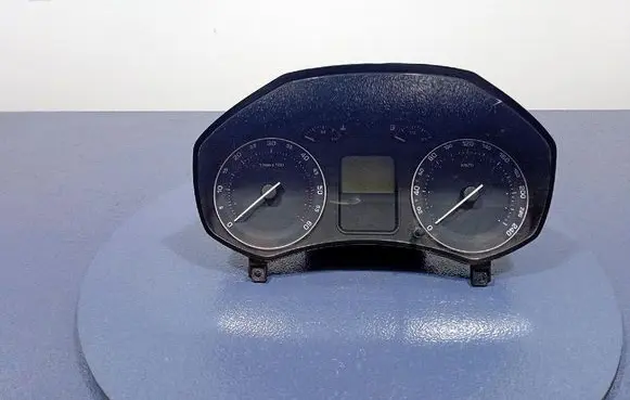 Skoda Octavia Mk2 (1Z) Speedometer (instrument cluster) 1Z0920812D
