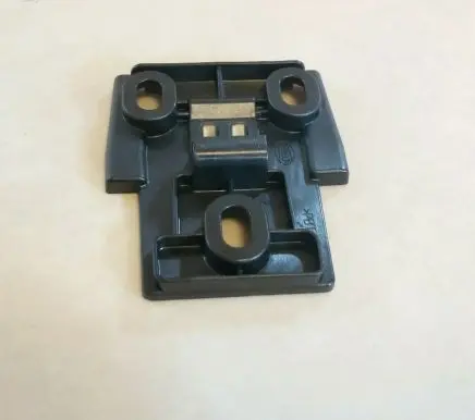 Headlight/headlamp mounting bracket
