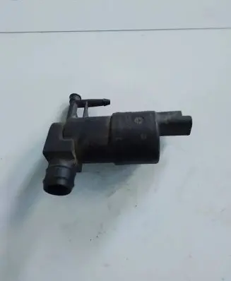 Renault Master III Windscreen/windshield washer pump 9641553680