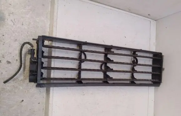 Renault Clio IV Radiator trim 20C45475