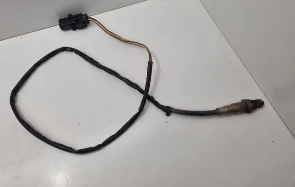 Audi A4 S4 B7 8E 8H Lambda probe sensor 258017185 258017186