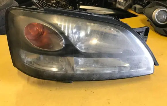 Subaru Legacy Headlight/headlamp
