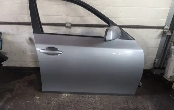 BMW 5 E60 E61 Front door SILBERBLAU