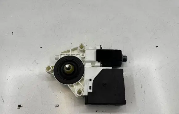 Audi TT TTS Mk2 Front door window regulator motor 8J8959802D 989446301