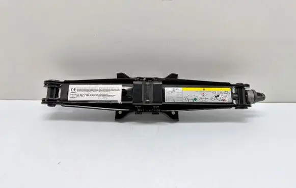 Skoda Octavia Mk4 Lift Jack 5WA011031TS